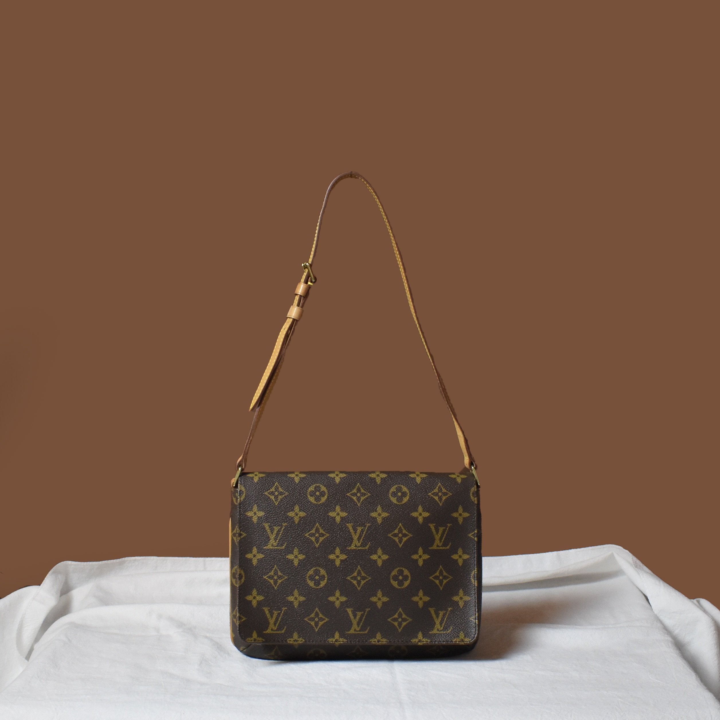 Auth Louis Vuitton Monogram Musette Tango Short Strap Shoulder Bag
