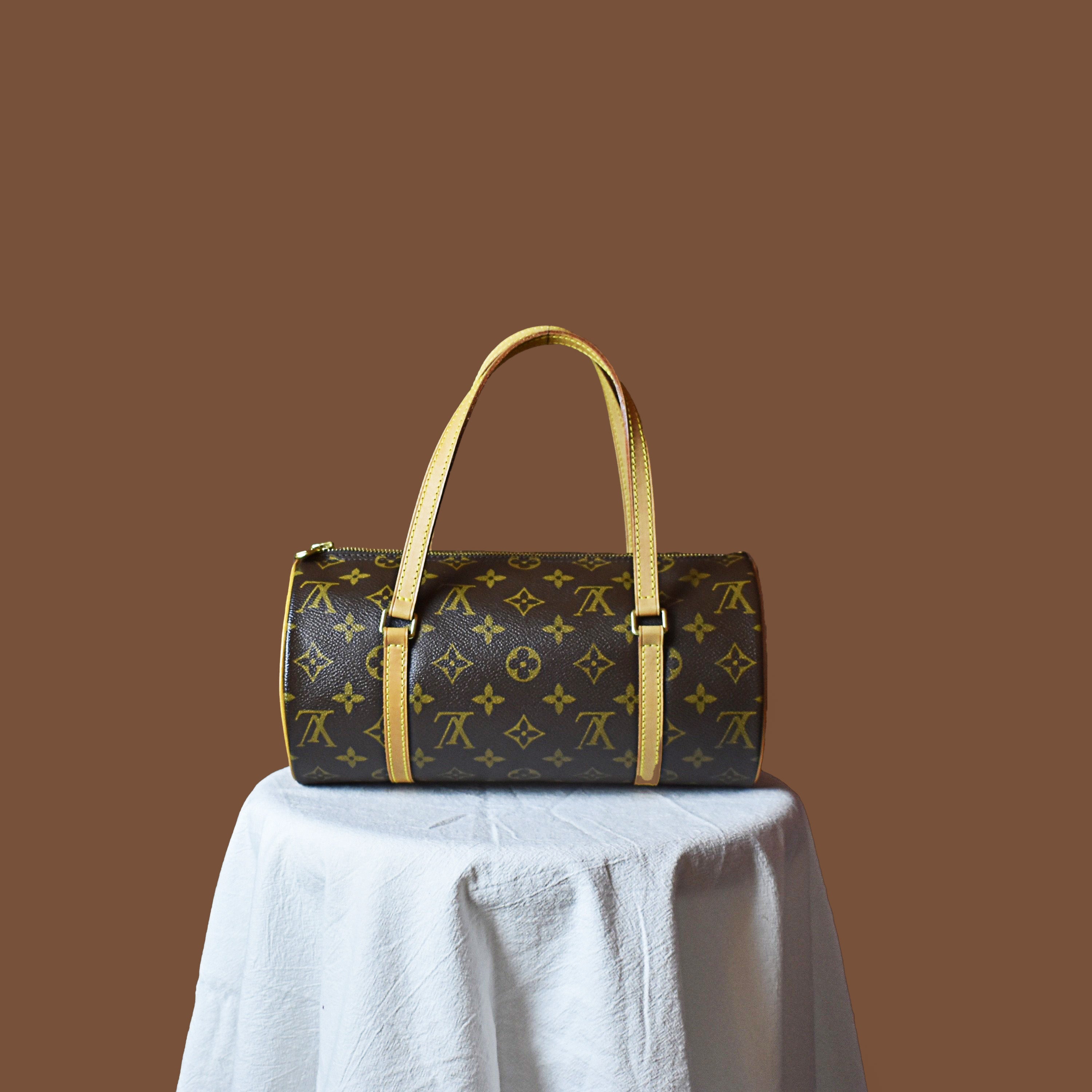 Louis Vuitton Monogram Papillon 26 hand bag 2i070060n"