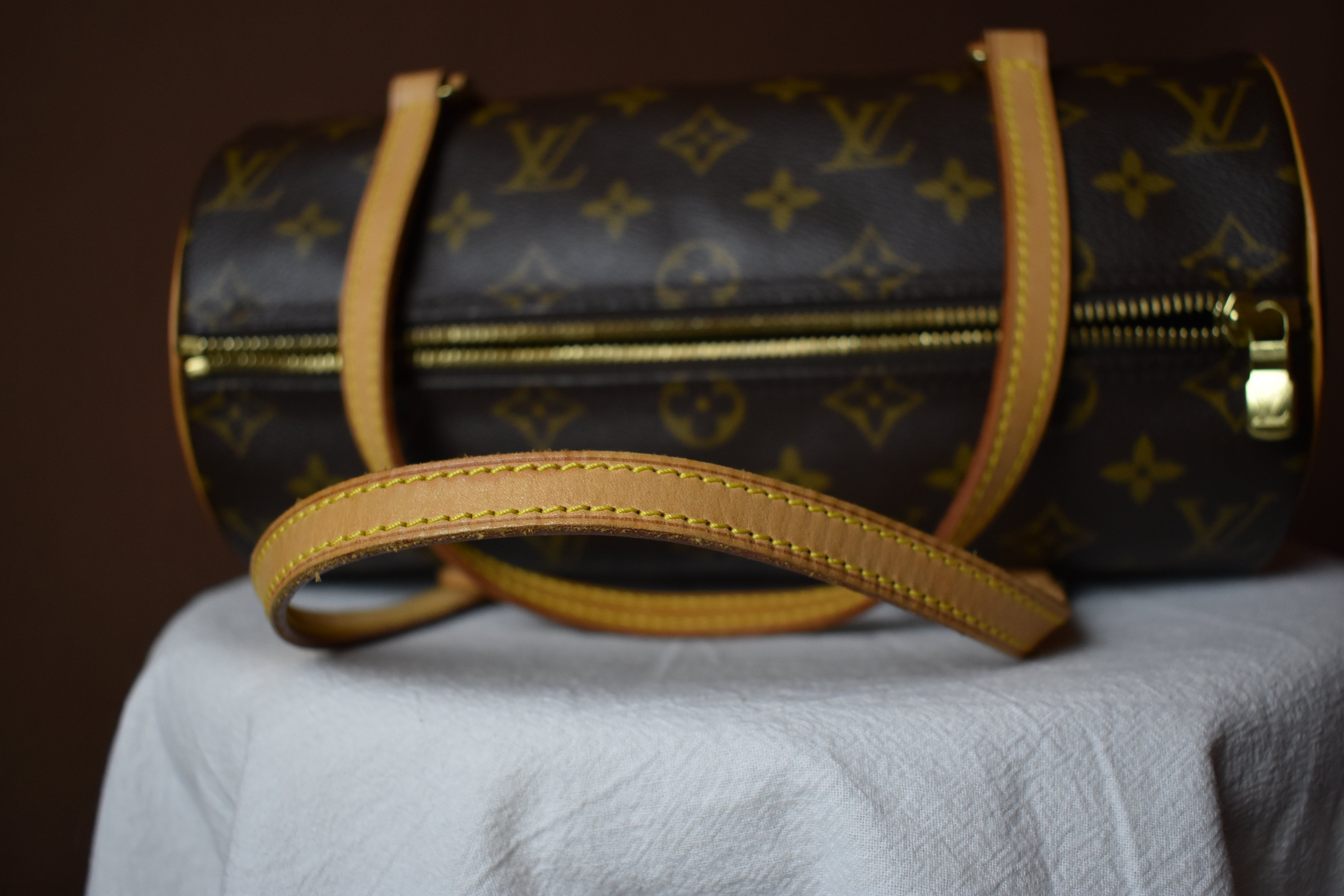 Louis Vuitton Monogram Papillon 26 hand bag 2i070060n