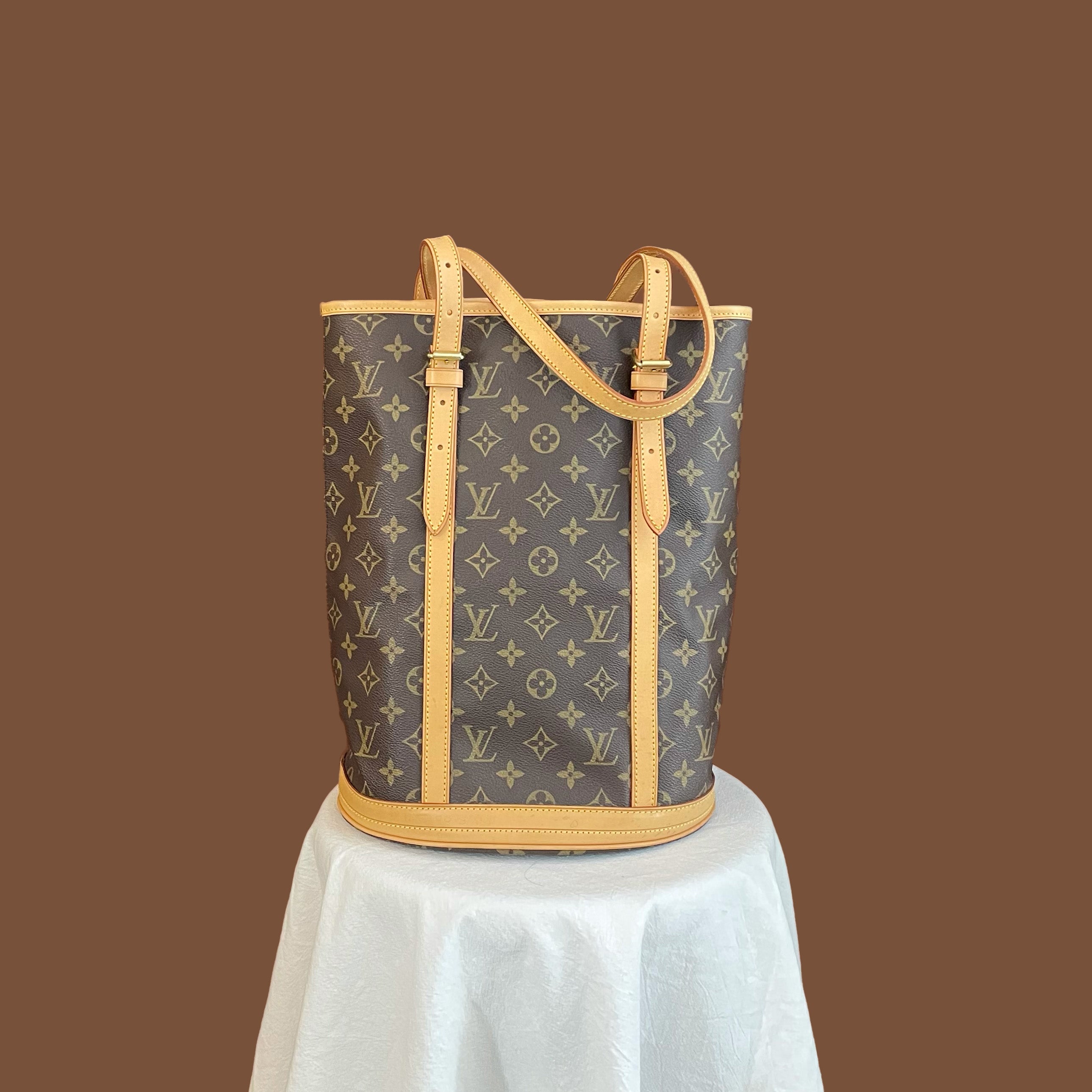 Louis Vuitton Bucket GM Vintage Shoulder Bag M42236 – Timeless Vintage  Company